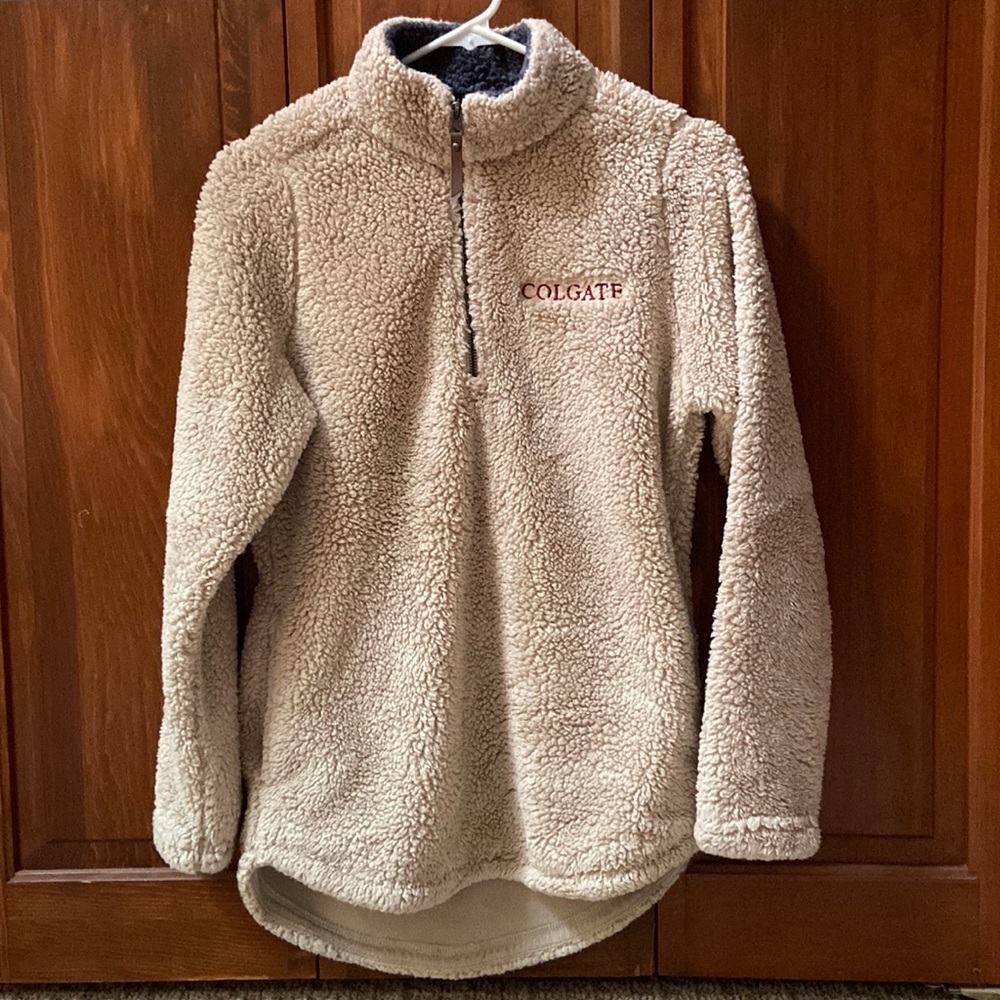 Colgate university women’s Sherpa quarter zip. Size XS, tan/beige